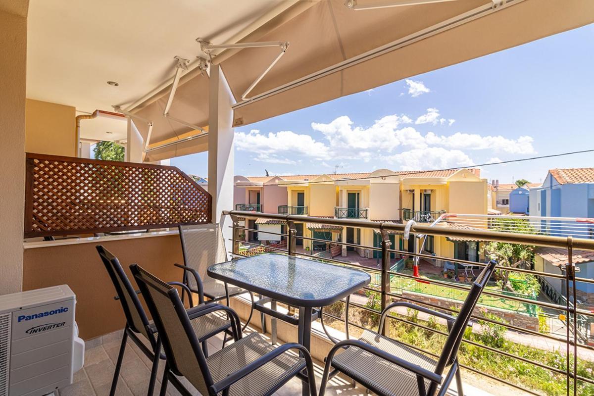 Dafni'S Seaside Luxury Studios Nikiti  Exterior foto